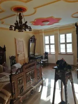 Rittergut Schloss Niederforchheim Guest house *